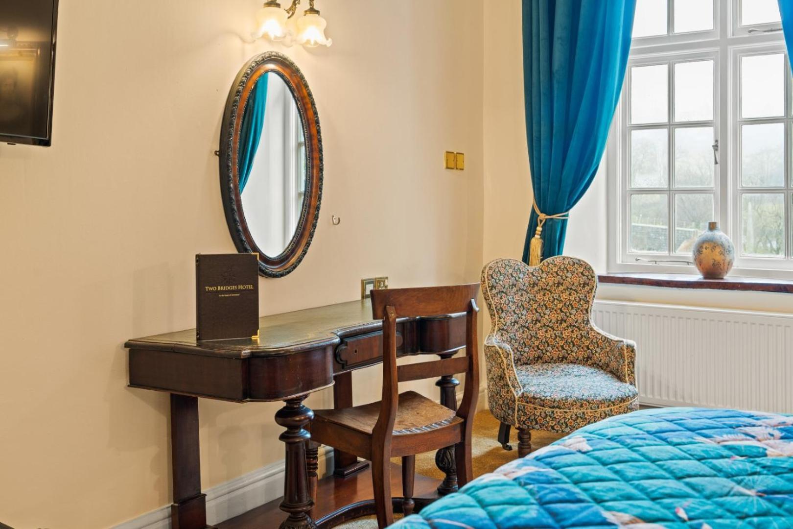 Two Bridges Hotel 외부 사진