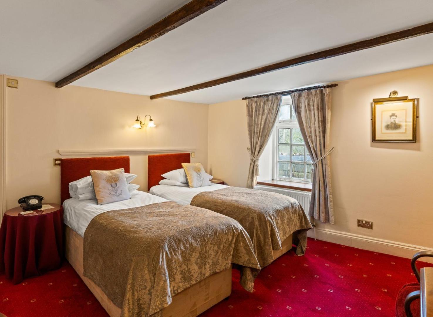 Two Bridges Hotel 외부 사진