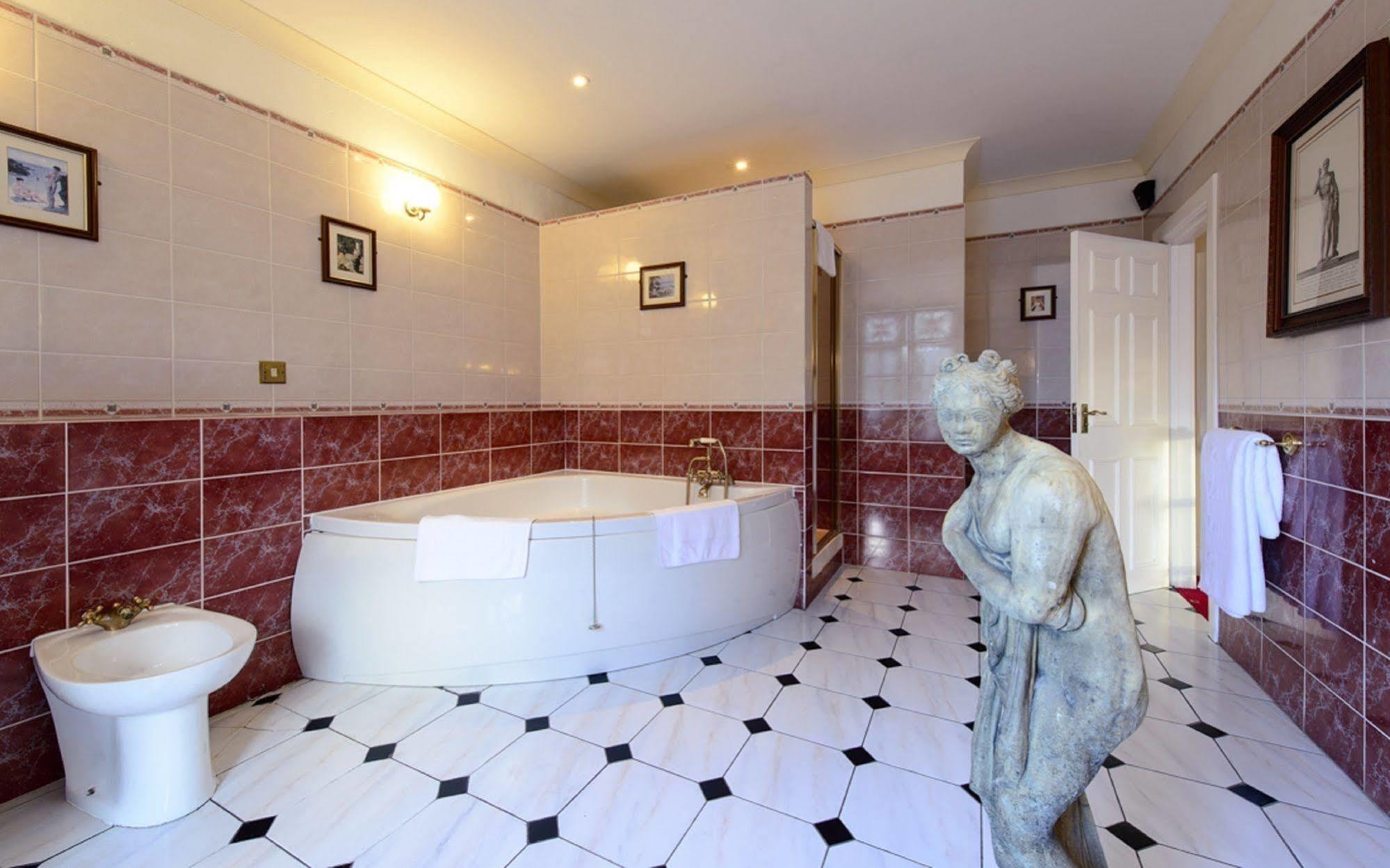Two Bridges Hotel 외부 사진